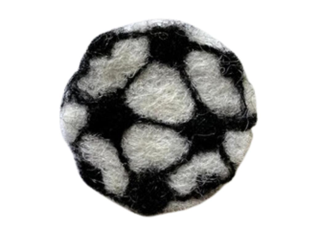 Filzsticker Fu�ball im Set mit Filznadel und Holzgriff, wei�